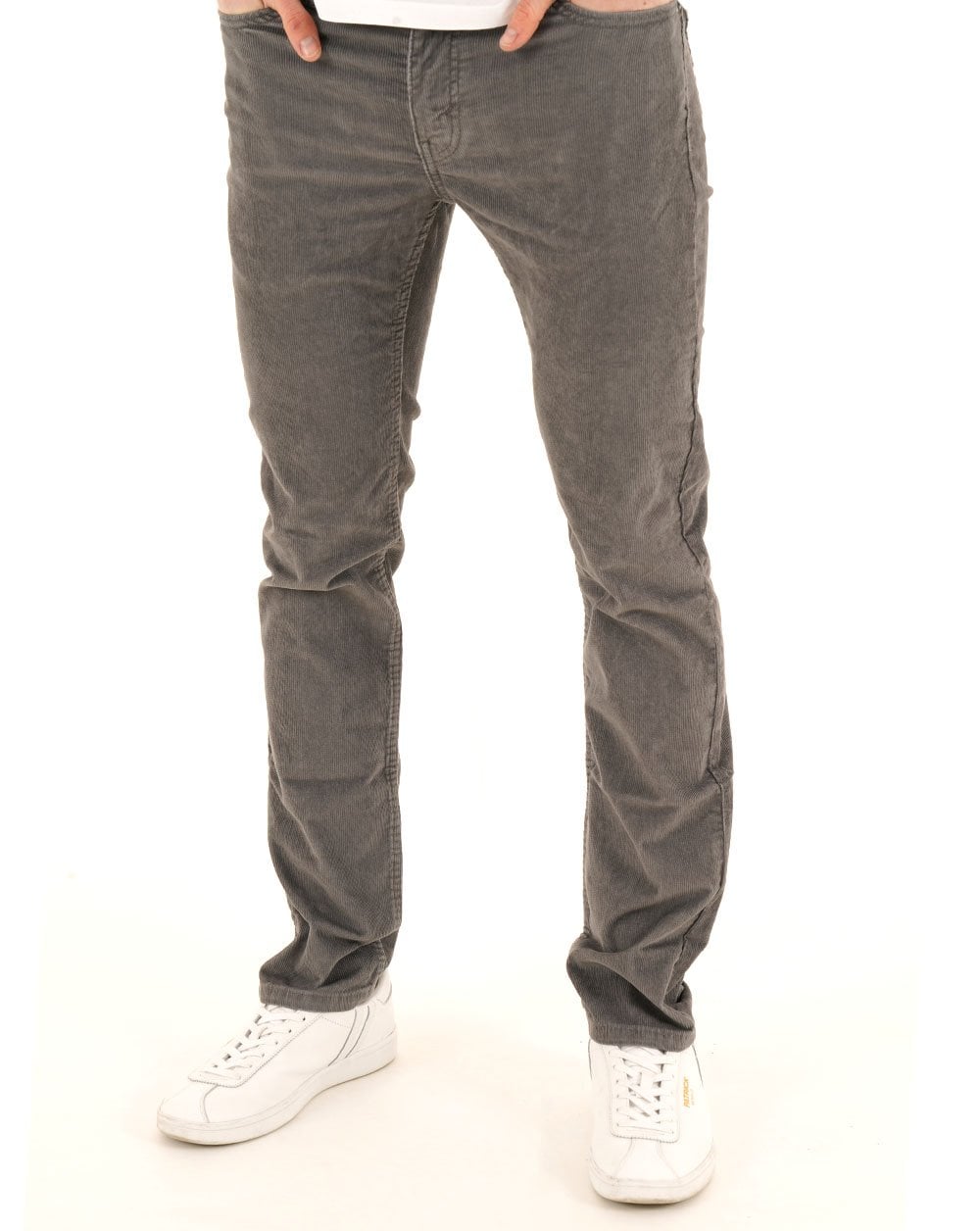 Levi's 511 Slim Fit Cordhose in Zinn