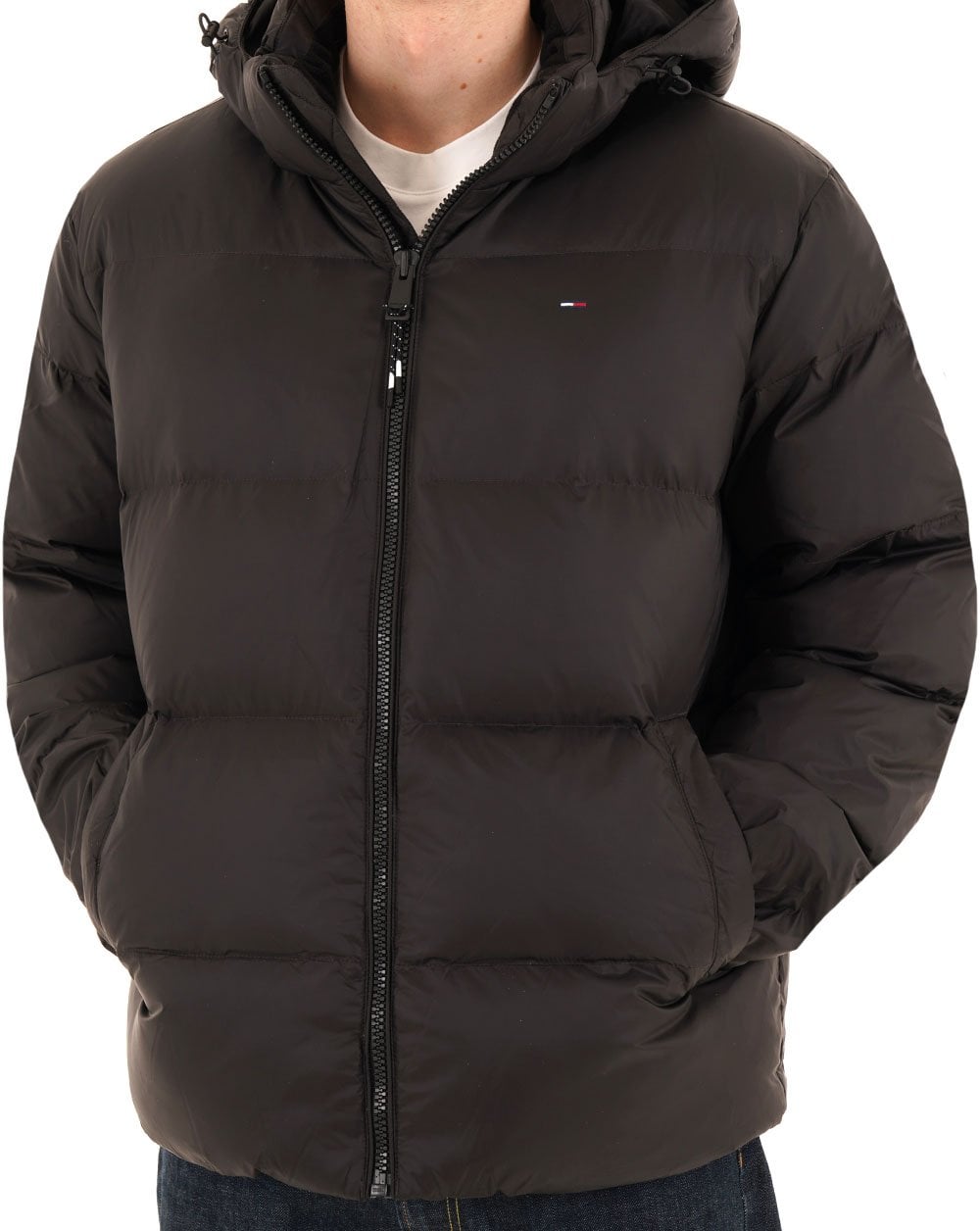 Tommy Jeans – Wasserabweisende Daunenjacke in Schwarz