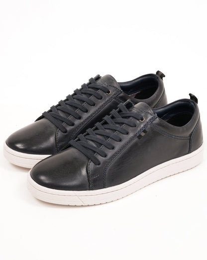 Roamers 7 Eylelet Sneaker, Marineblau