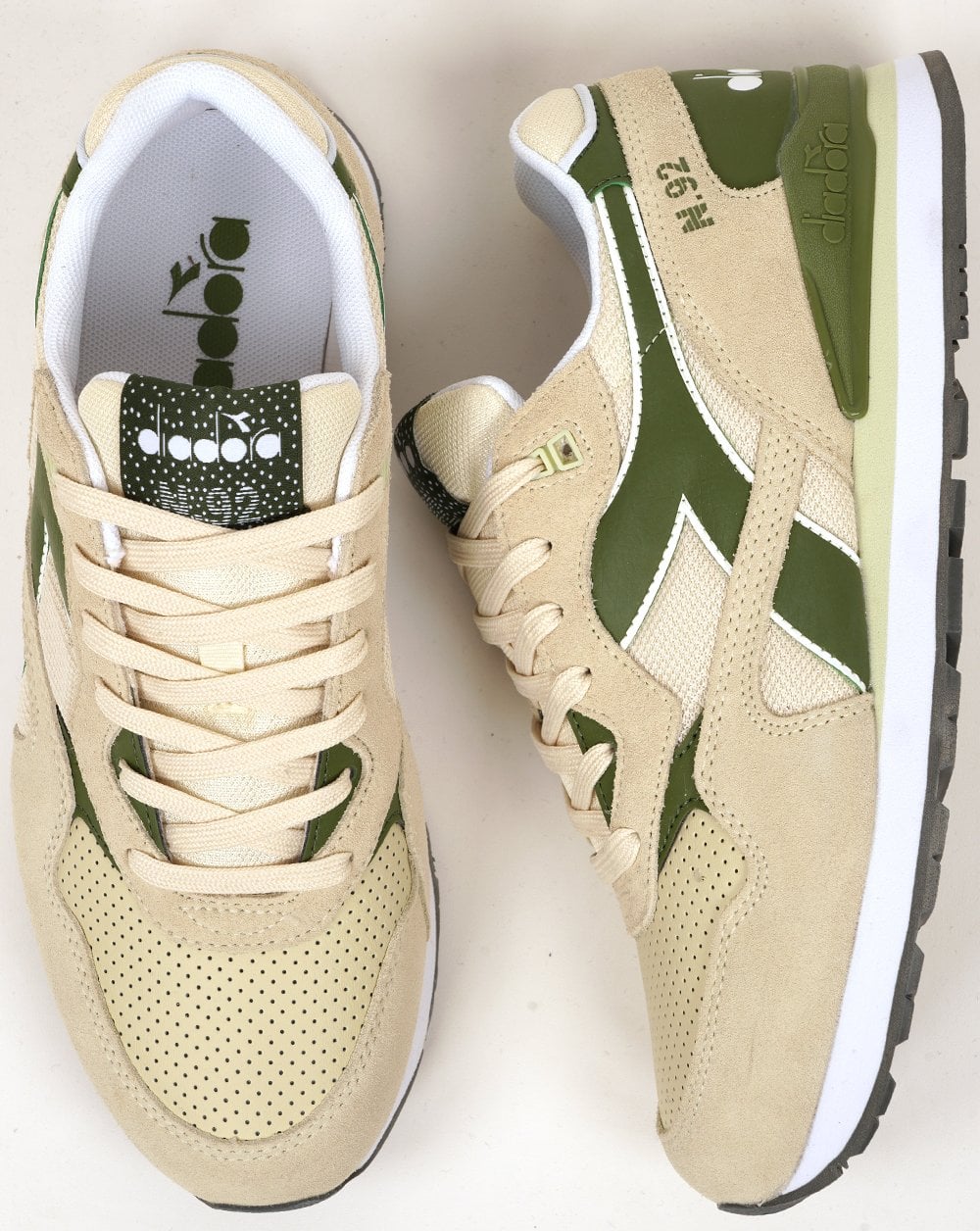 Diadora N92 Advance Trainerschuhe, Creme-Olive