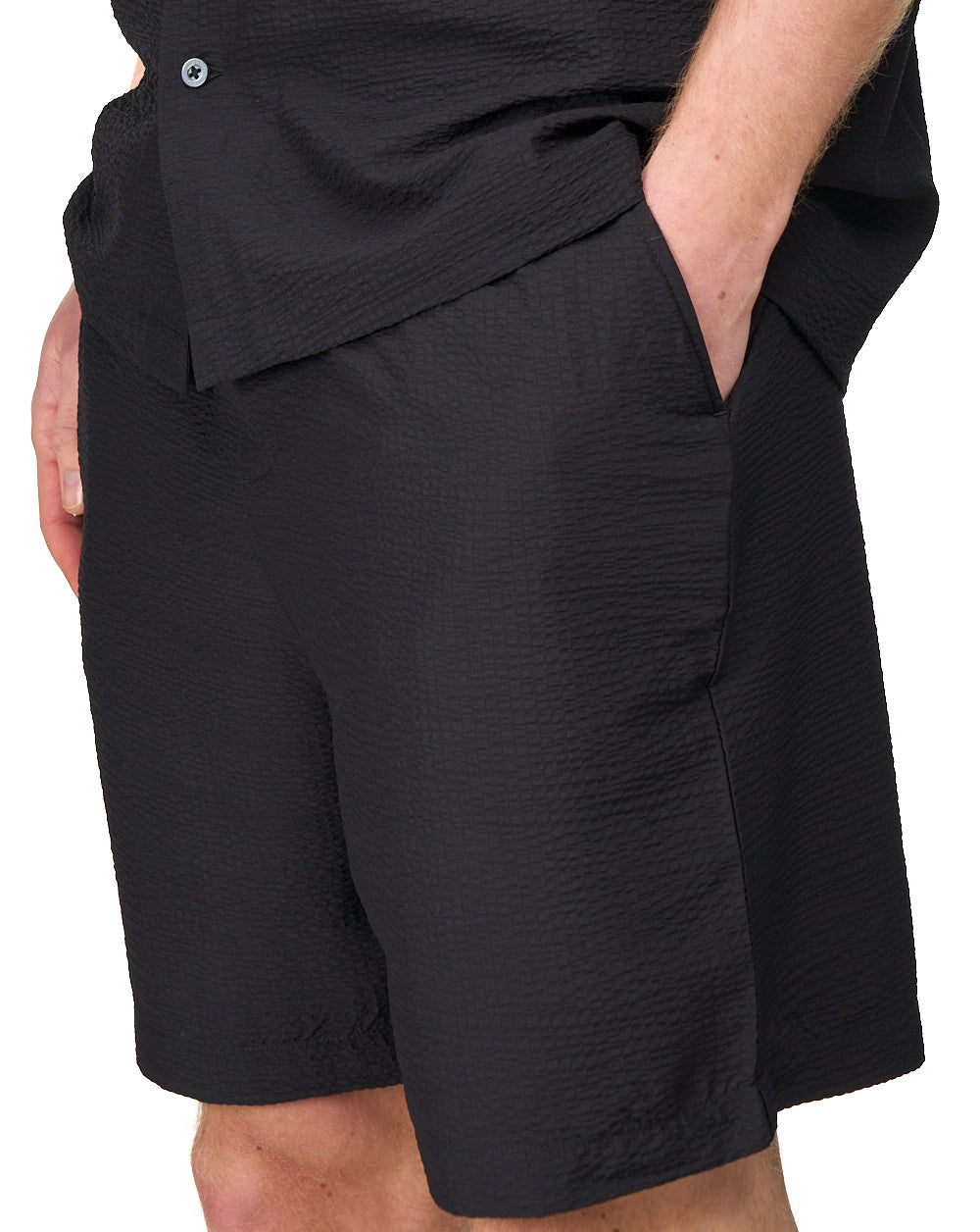 Lyle & Scott Crinkle Resort Short Jet Black