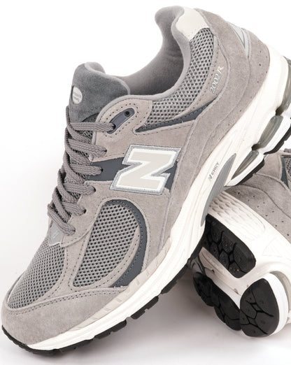 New Balance 2002R Trainers Steel/Lead/Orca