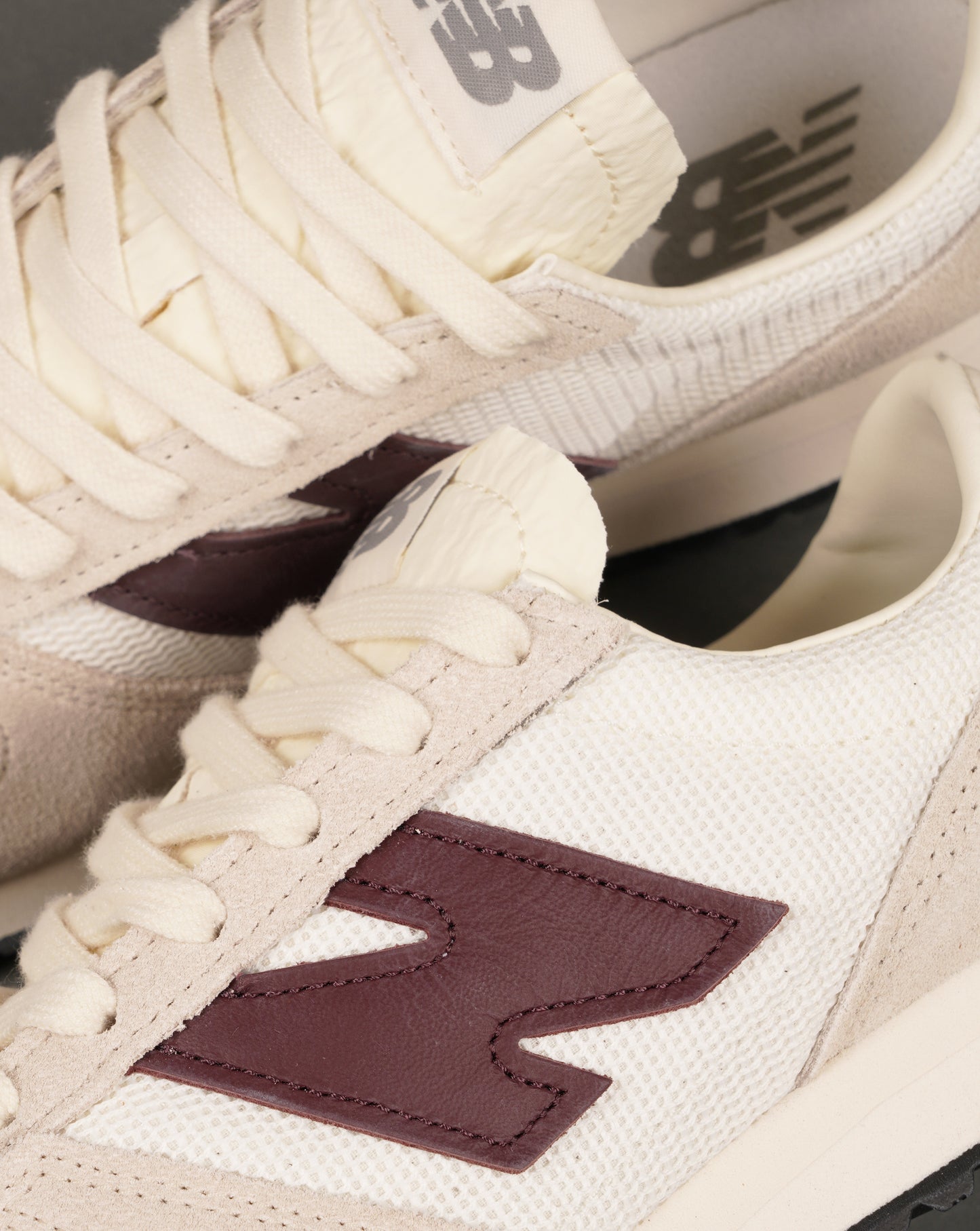 New Balance 471 Trainers Linen/Maroon