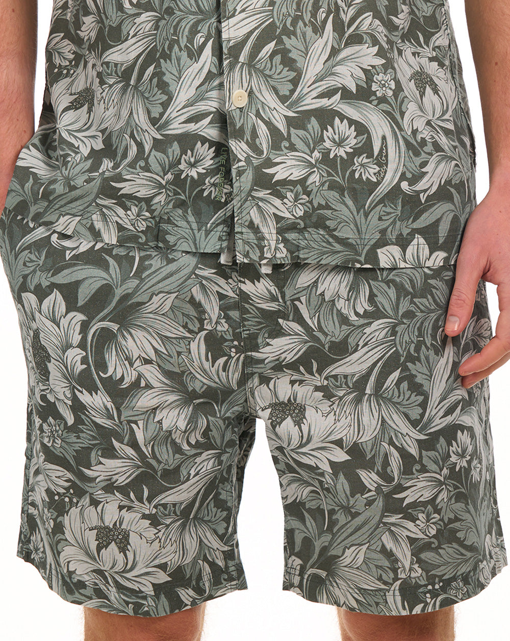 Hübsche grüne Bostall-Shorts mit Print, Grün