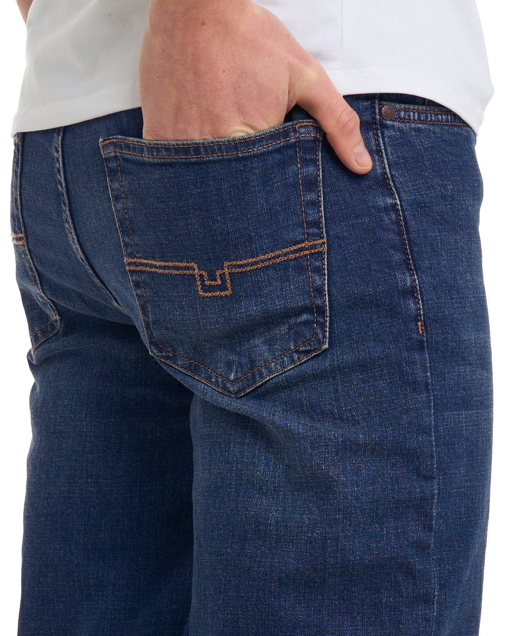 Weekend Offender Straight Fit Jeans Dunkelbraun