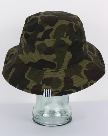 Adidas Originals – Fischerhut mit Camouflage-Muster