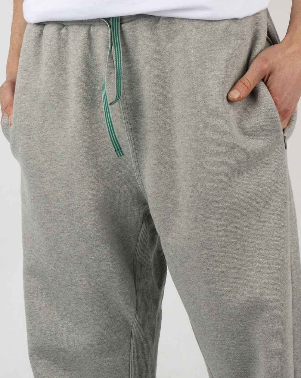 Adidas Originals – EQT – Strick-Trainingshose in Grau meliert