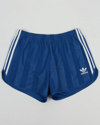 adidas Originals – Fußball-Shorts in Königsblau |