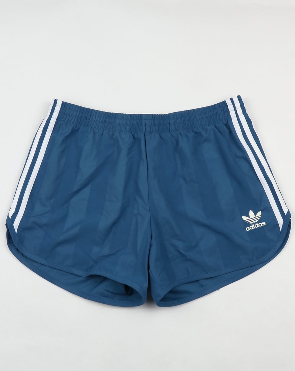 Adidas Originals – Old Skool – Fußballshorts in Core Blue