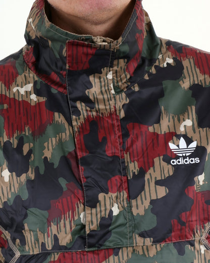 Adidas Originals – Pharrell Williams HU – Wander-Windjacke mit halbem Reißverschluss und Camouflage-Muster