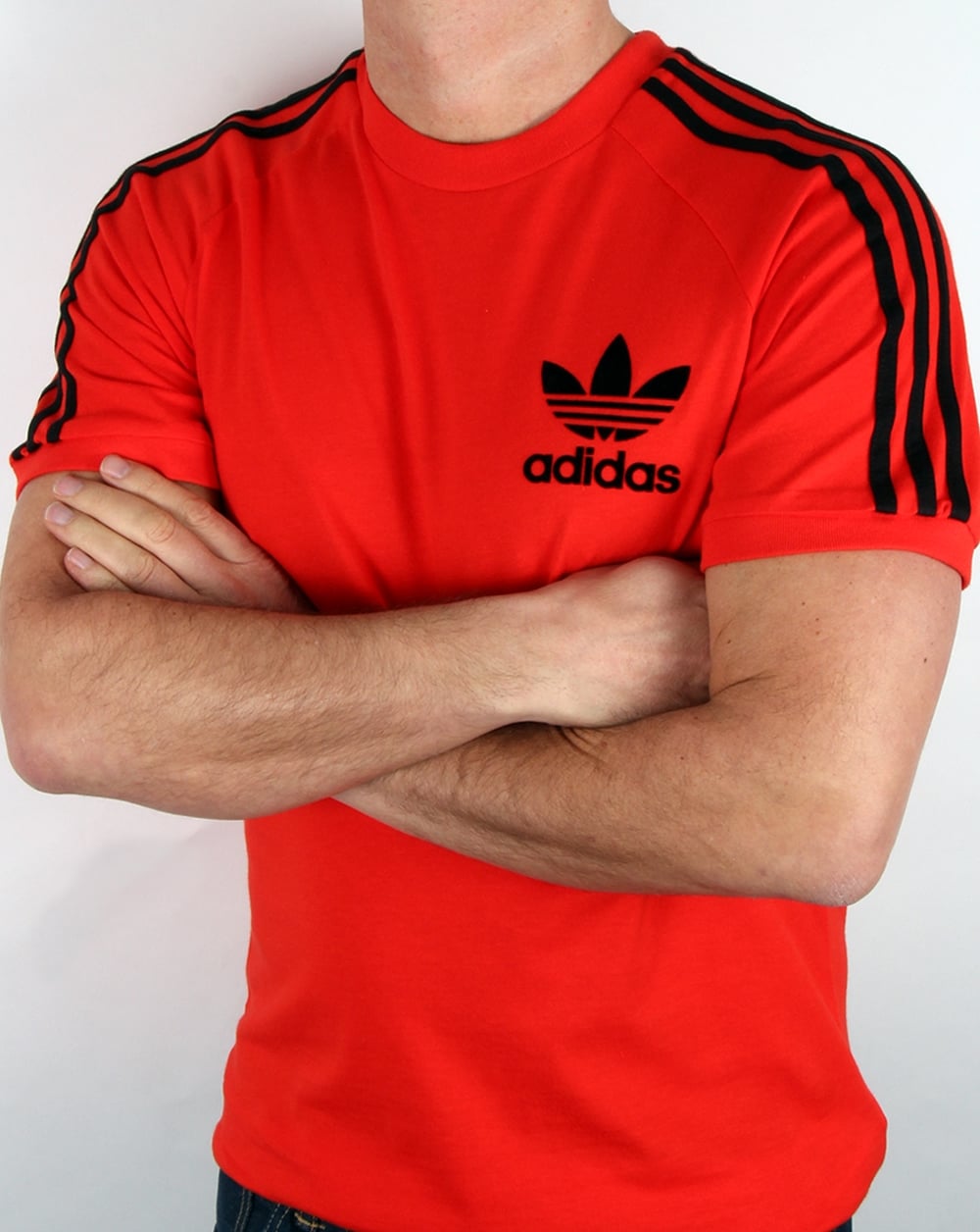 Adidas Originals – Retro-T-Shirt mit 3 Streifen in Kernrot