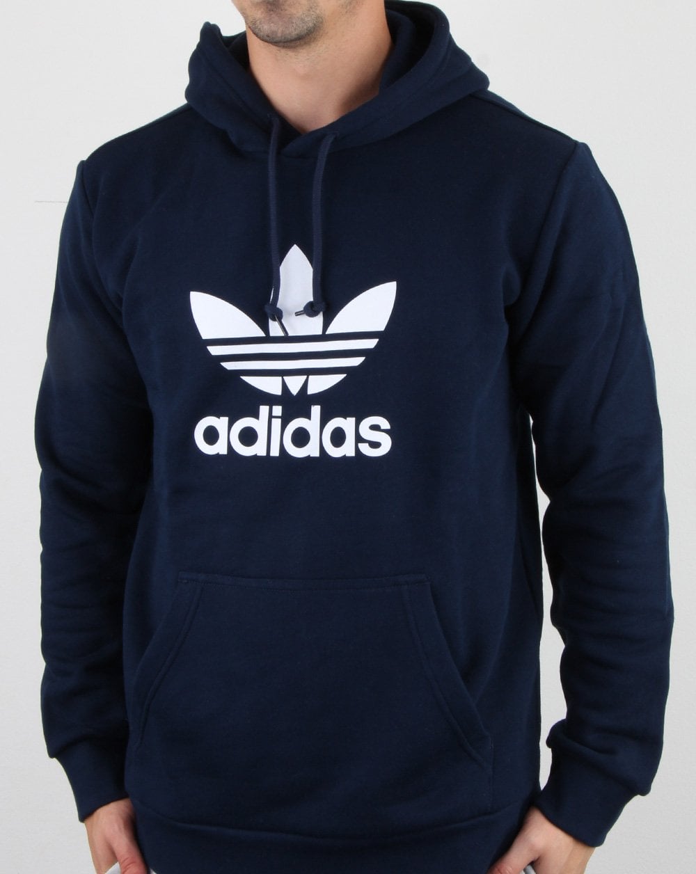 Adidas Originals – Kapuzenpullover mit Trefoil-Muster in Marineblau
