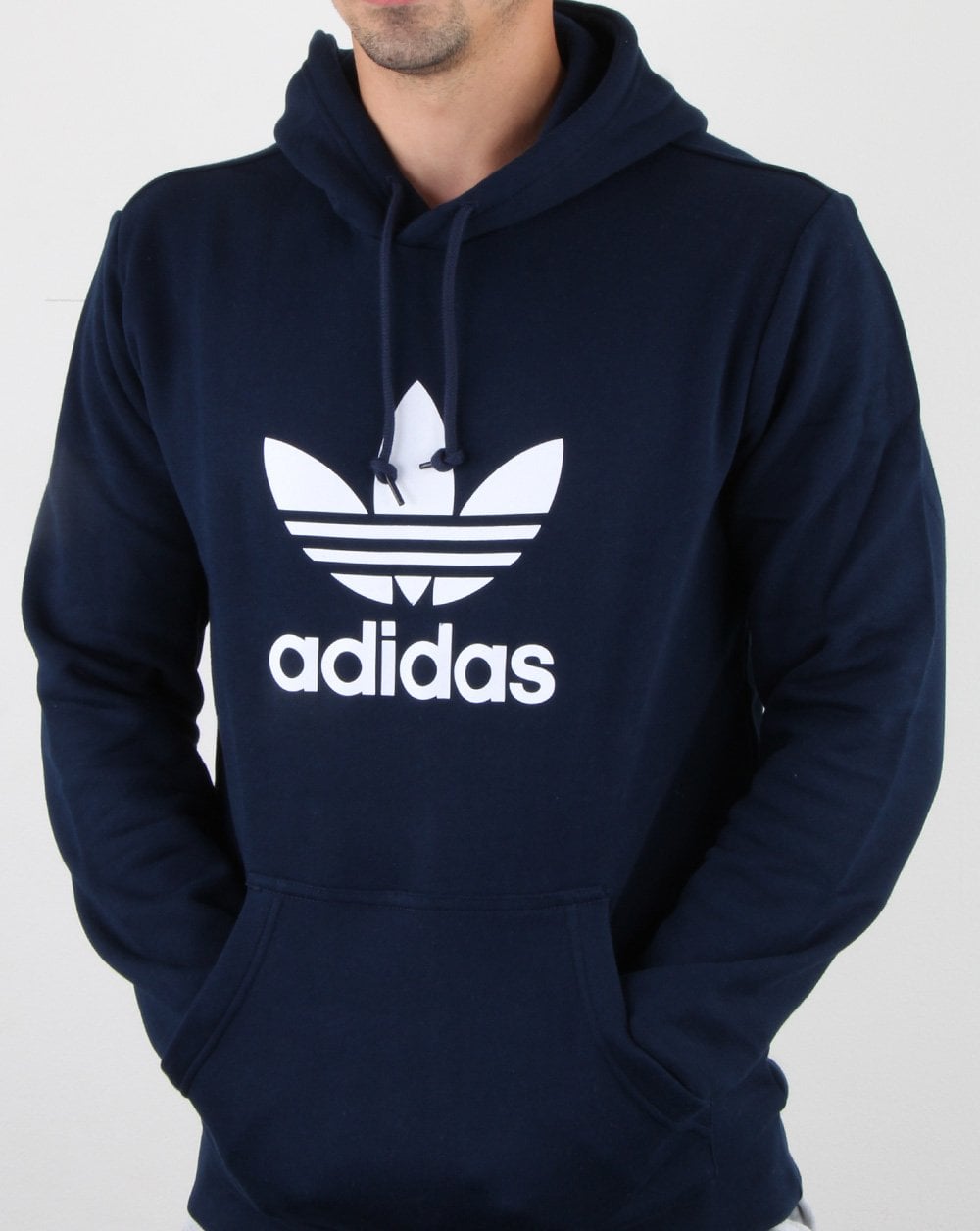 Adidas Originals – Kapuzenpullover mit Trefoil-Muster in Marineblau