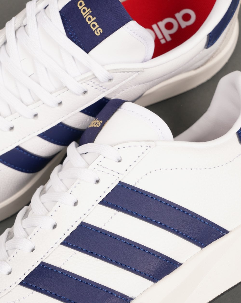 Adidas Run 76/26 Trainers White/Dark Blue
