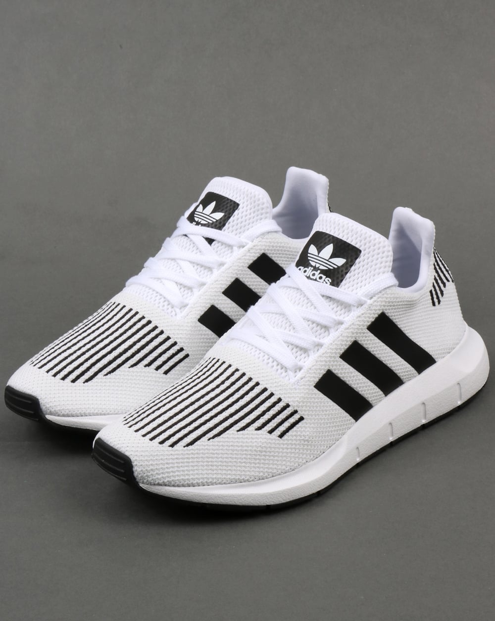 Adidas Swift Run Turnschuhe Weiß/Schwarz/Grau