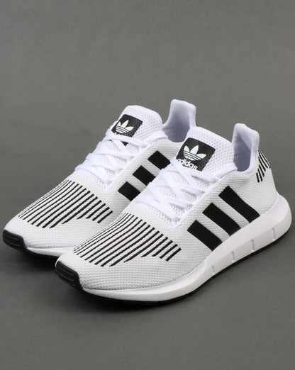Adidas Swift Run Turnschuhe Weiß/Schwarz/Grau