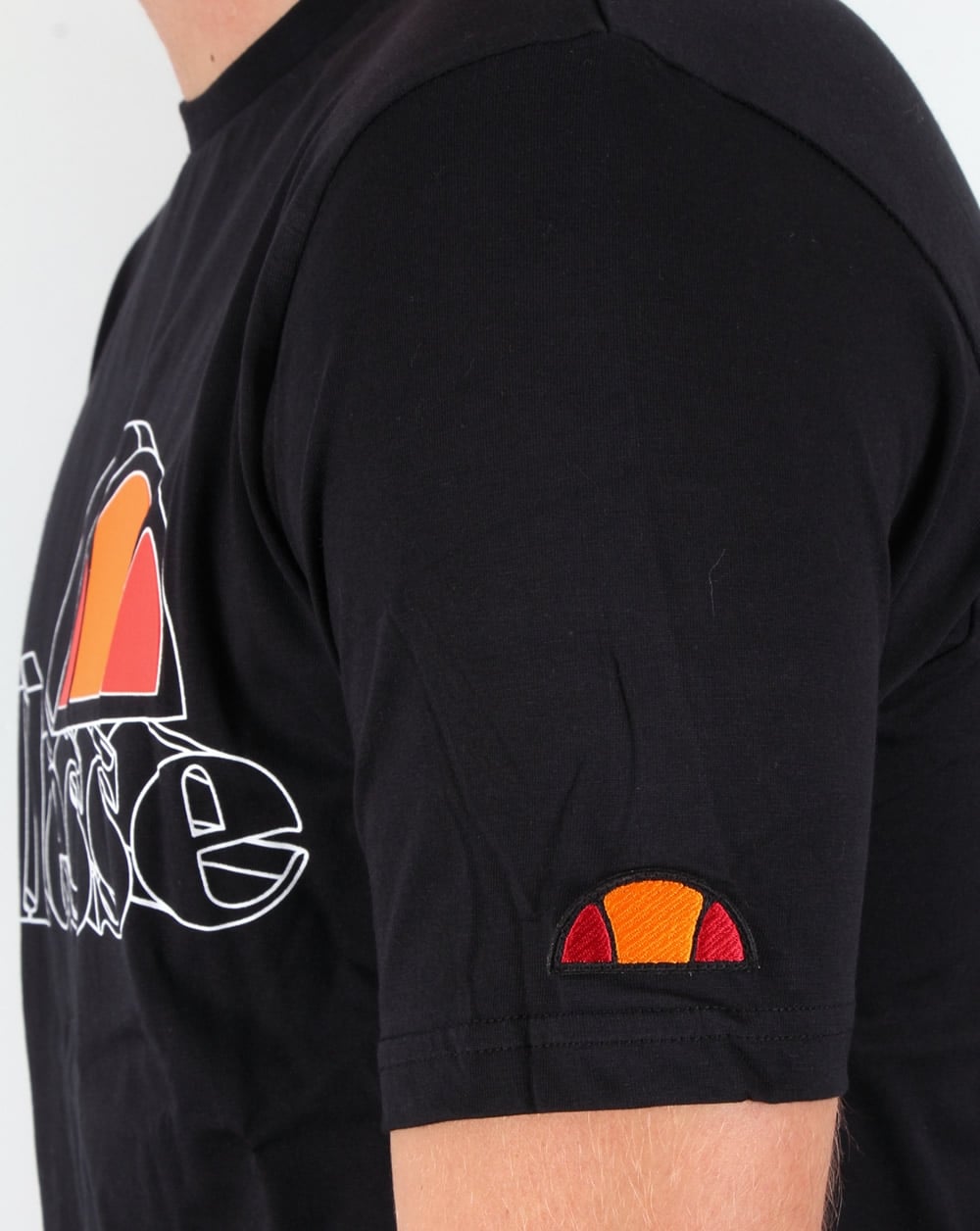 Ellesse – T-Shirt „Bandini“ in Schwarz