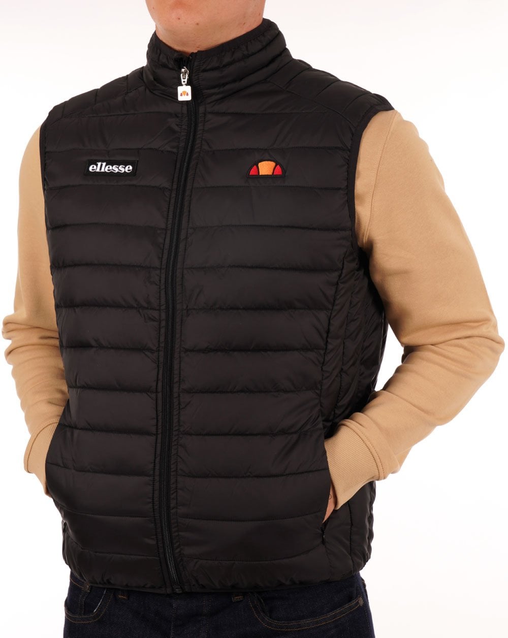 Ellesse – Bardy – Wattierte Weste in Schwarz