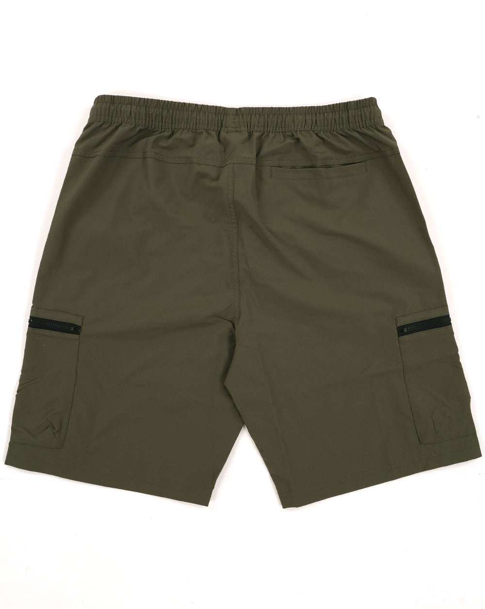 Ellesse – Bullseye – Cargo-Shorts in Khakigrün