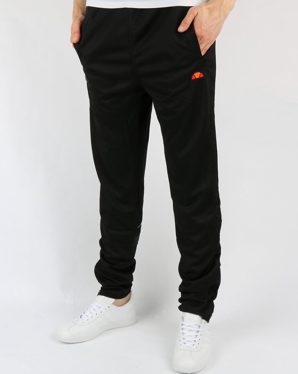 Ellesse – Buono – Reflektierende Trainingshose in Schwarz
