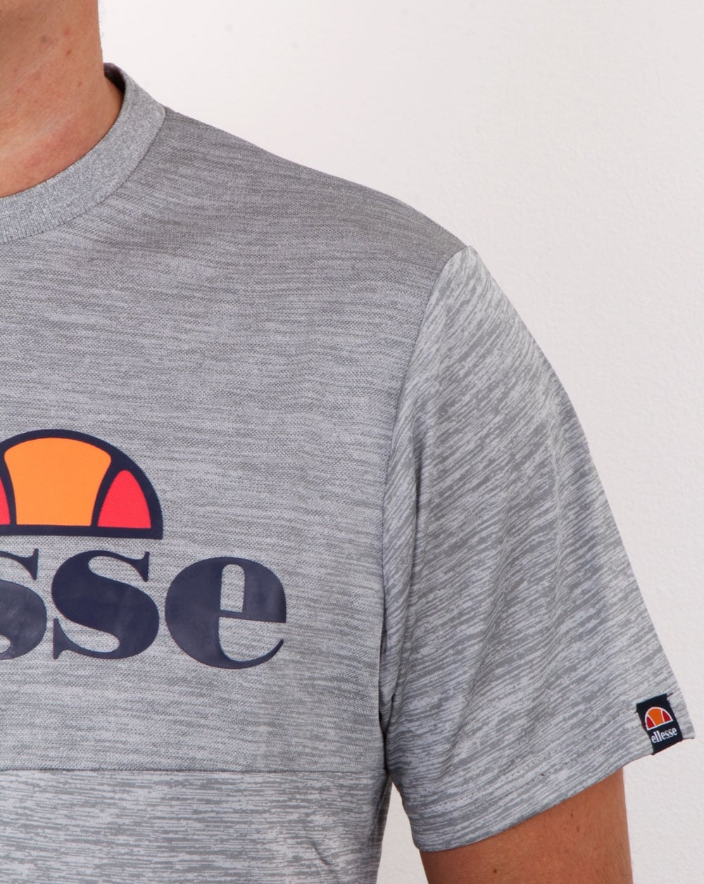 Ellesse – Canzi – T-Shirt in Graumeliert