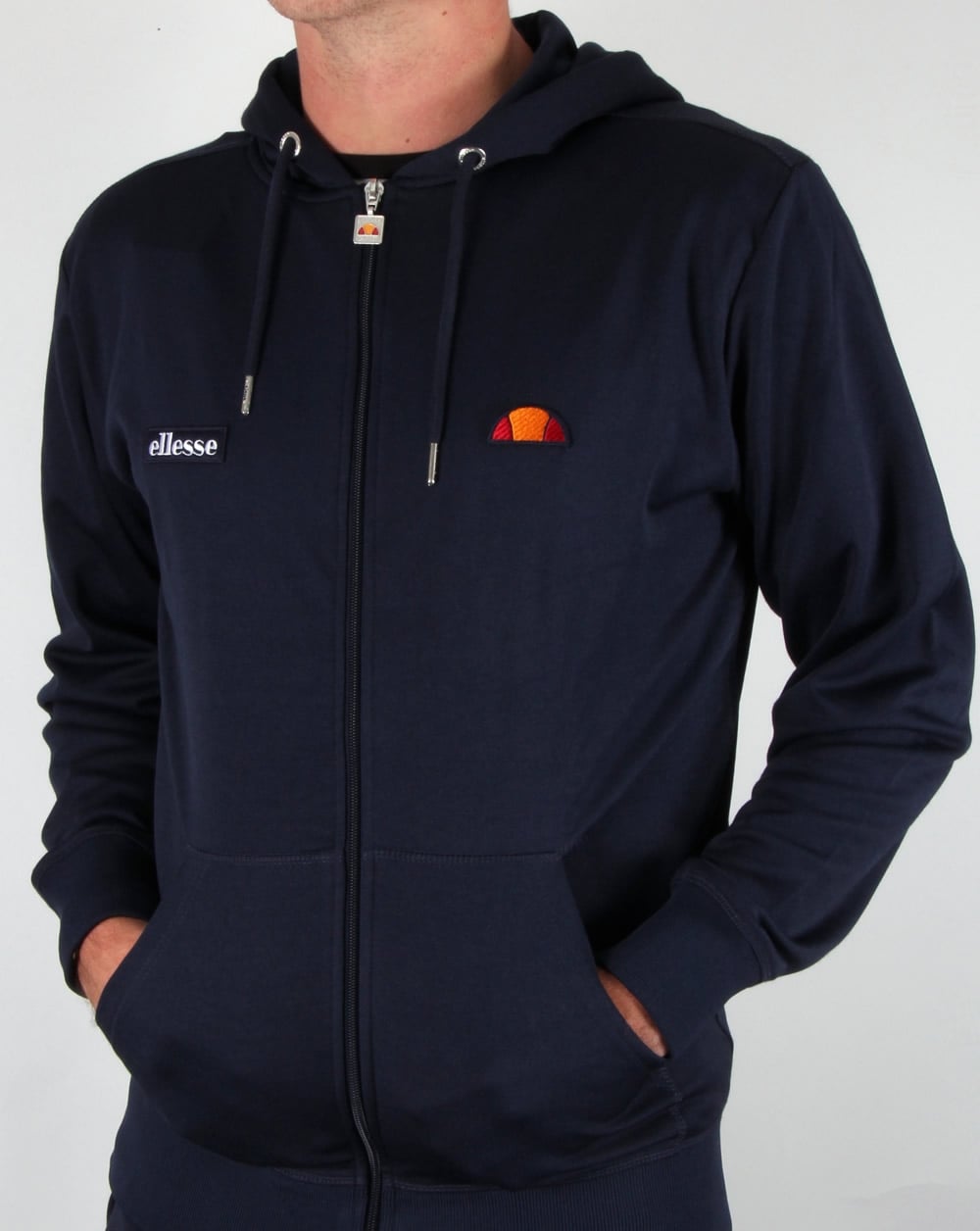 Ellesse – Cervo – Trainingsjacke mit Kapuze in Marineblau