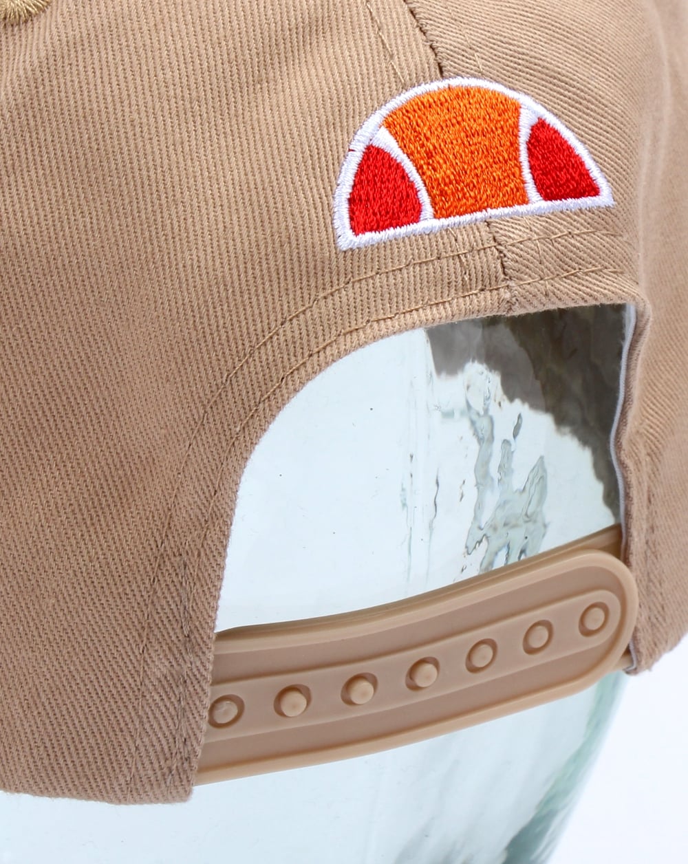 Ellesse – Efiso-Kappe in Hellbraun