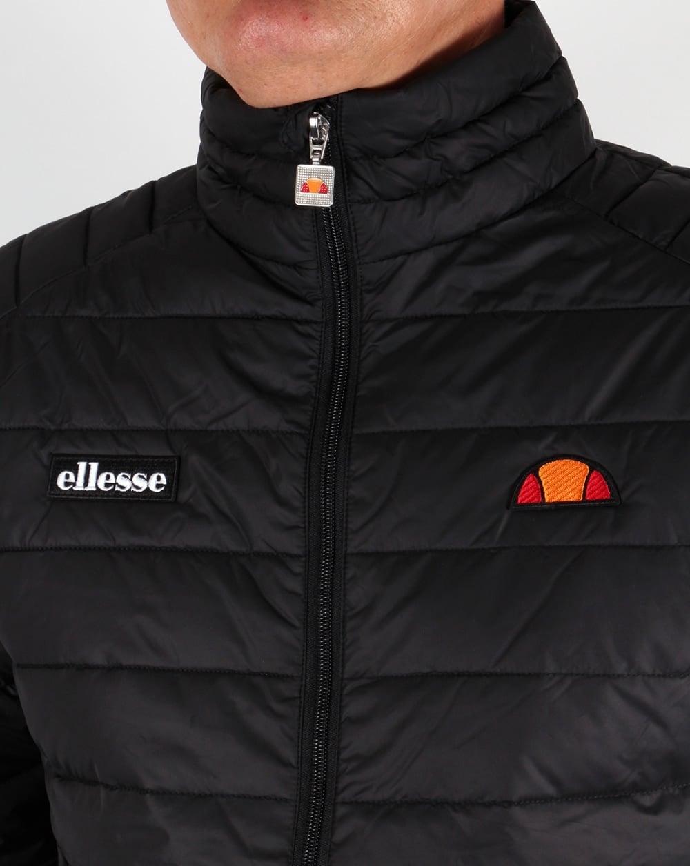 Ellesse – Trichter-Bubble-Jacke in Schwarz