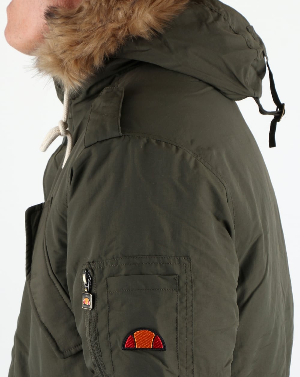 Ellesse – Parka mit Kapuze und Pelzfutter in Olivgrün