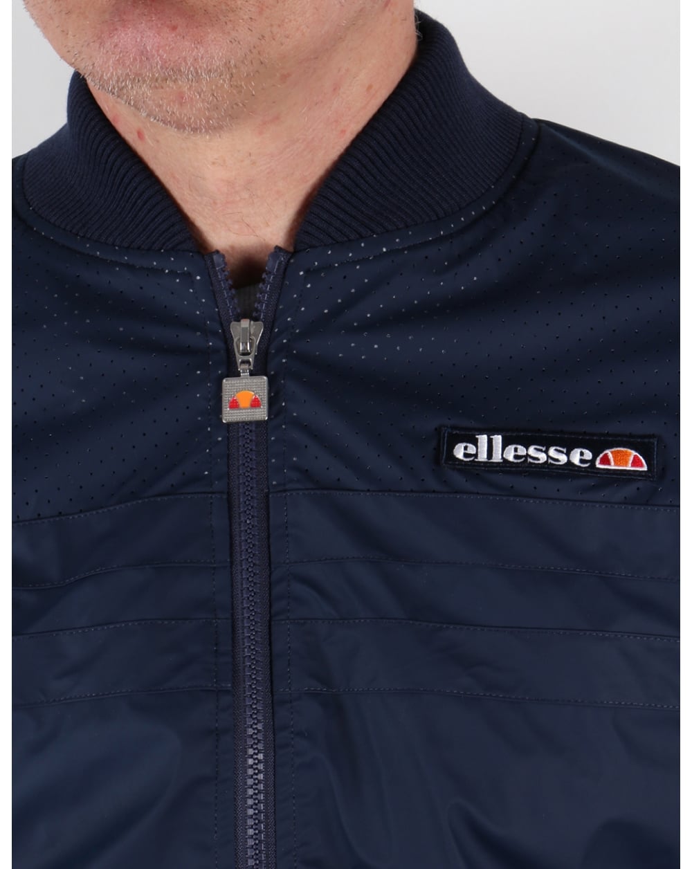 Ellesse – Bomberjacke in Lederoptik, Marineblau