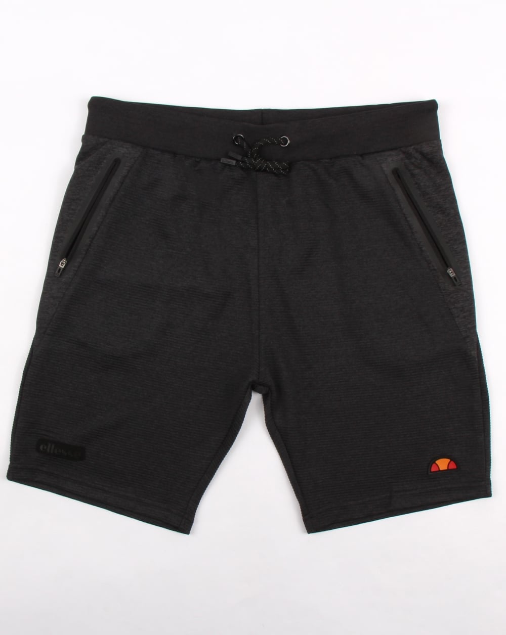 Ellesse – Liberte – Shorts in Schwarzmeliert