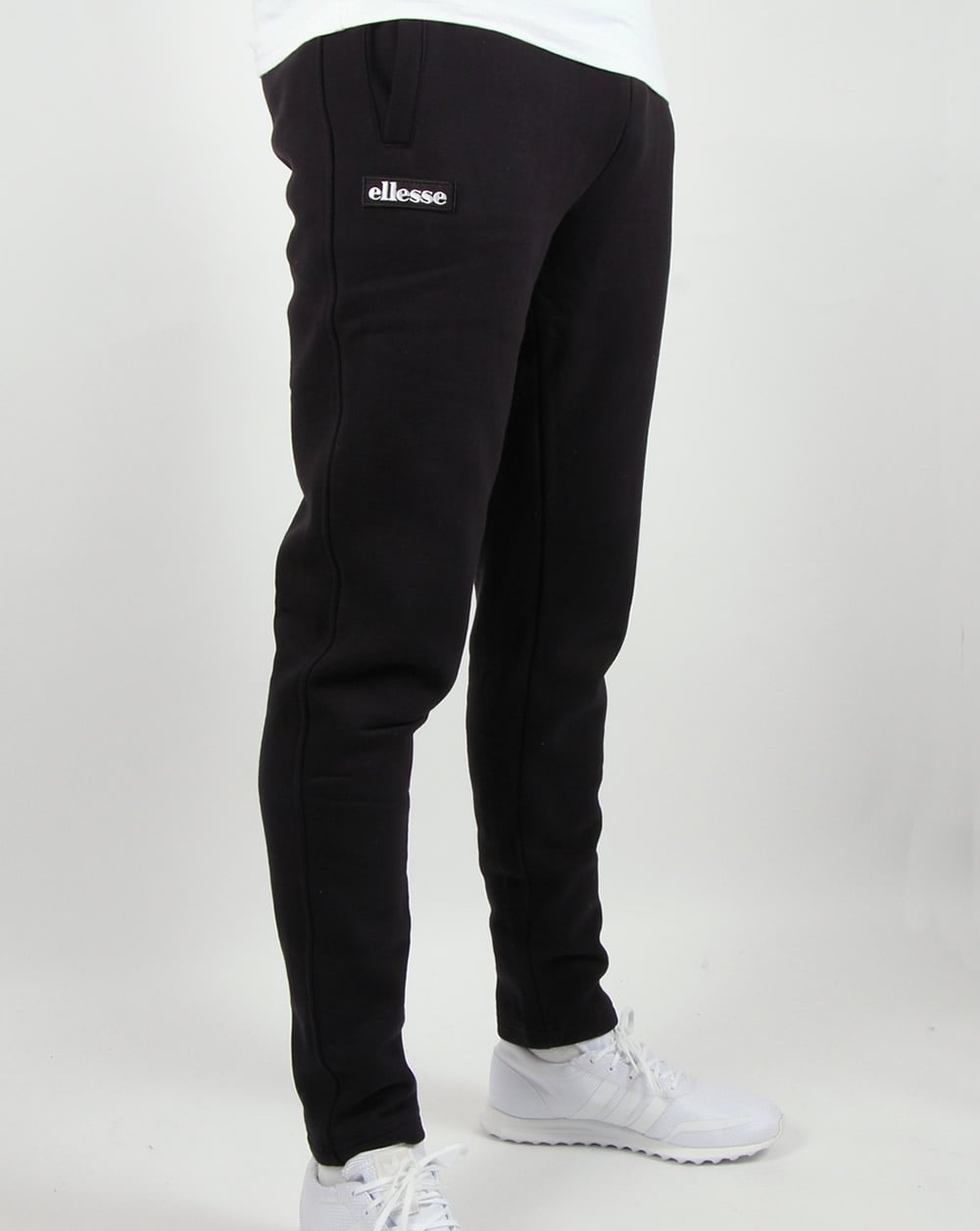 Ellesse – Maggiora – Trainingshose in Schwarz