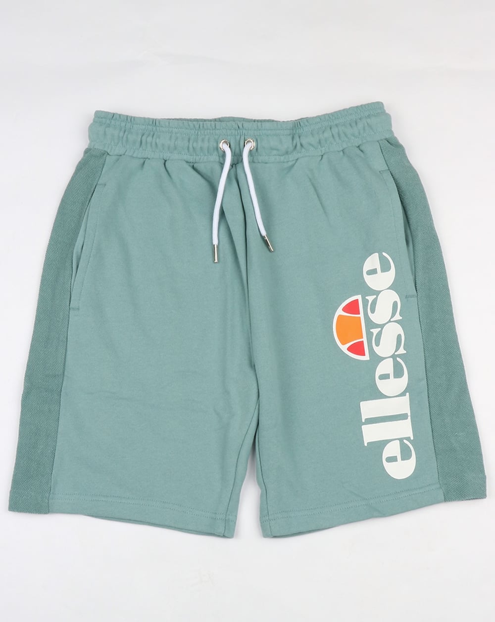 Ellesse – Pelosa – Shorts in Steinblau