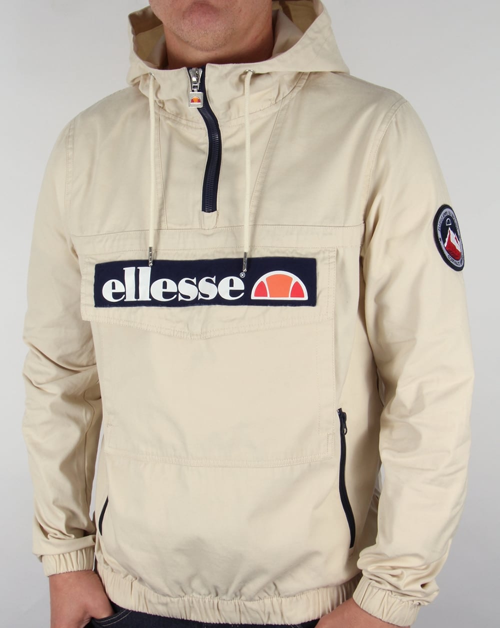 Ellesse – QTR – Smock-Jacke mit Reißverschluss in Hellstein