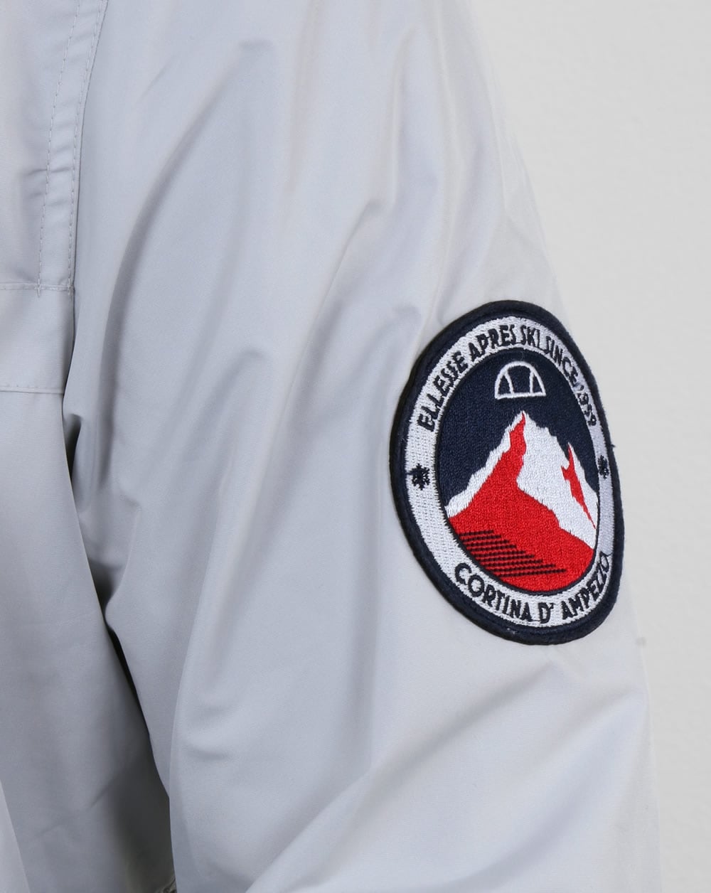 Ellesse – Überziehjacke mit Viertelreißverschluss, Hellgrau