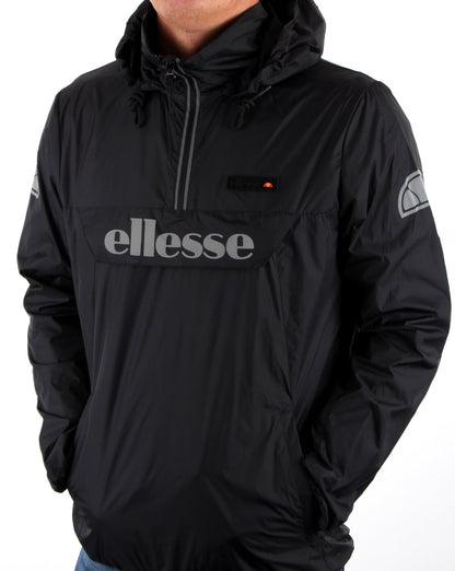 Ellesse – Regenjacke mit Viertelreißverschluss in Schwarz