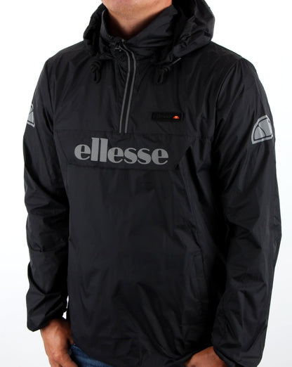 Ellesse – Regenjacke mit Viertelreißverschluss in Schwarz