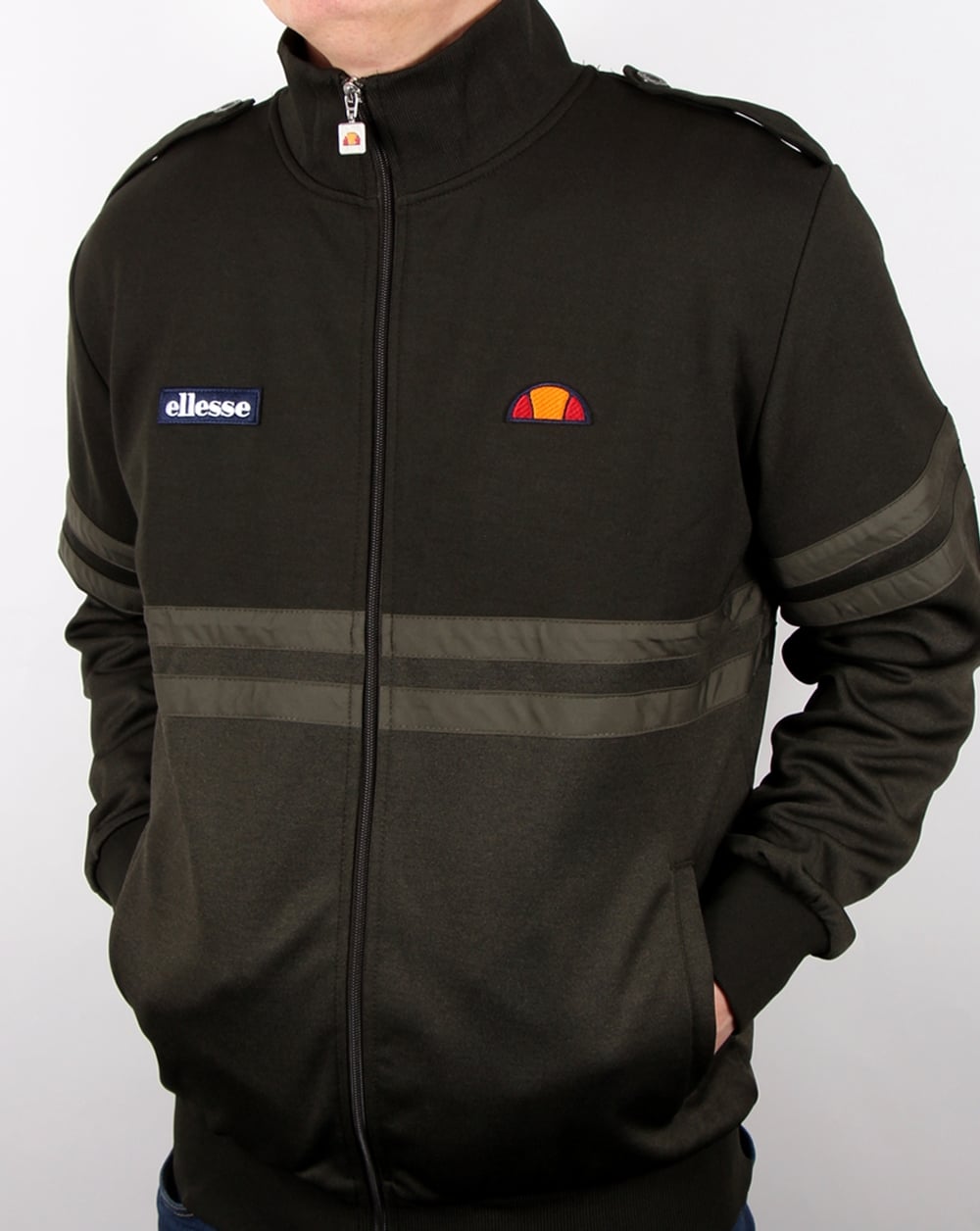 Ellesse – Rimini – Gestreiftes Trainingsoberteil in Khaki