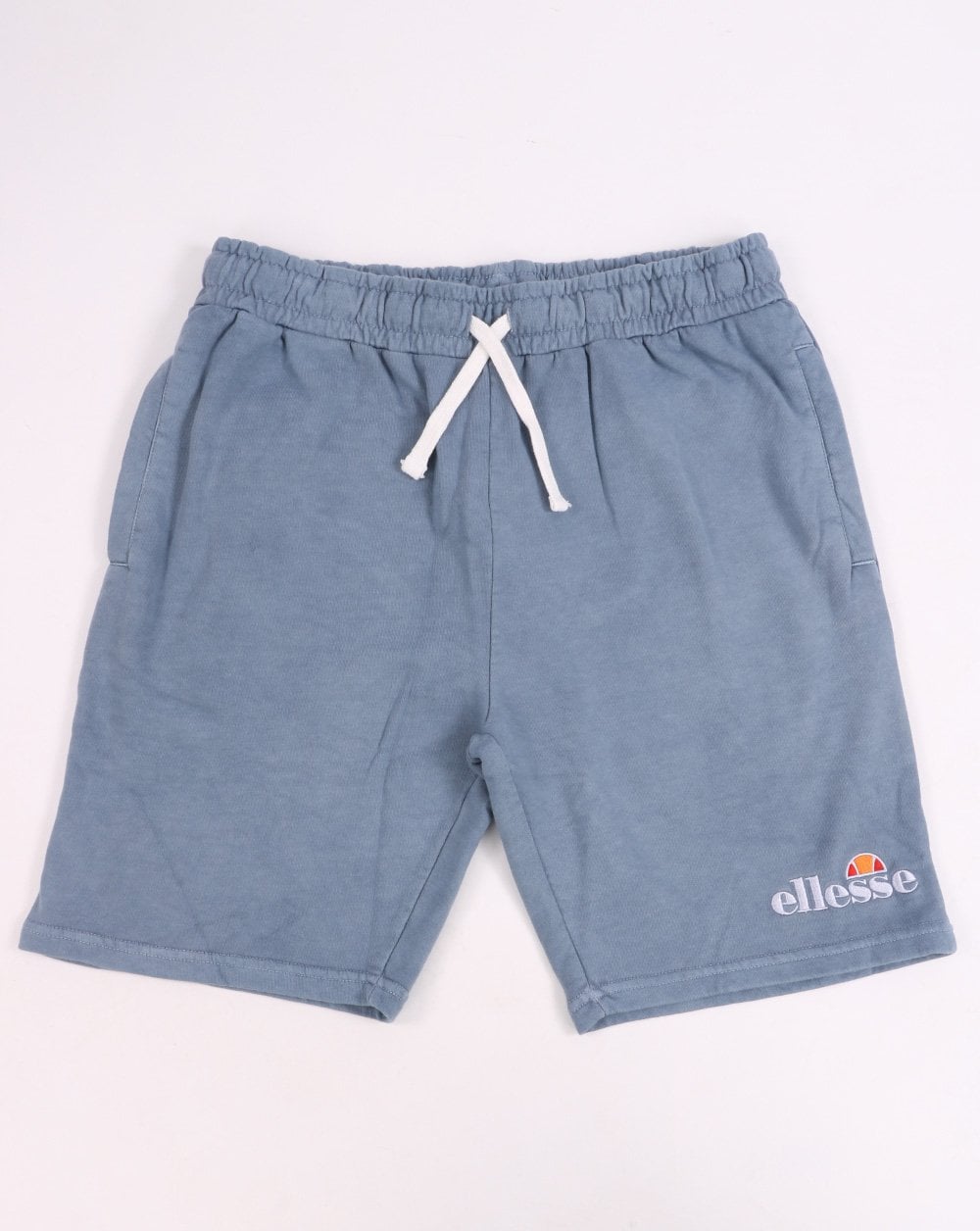 Ellesse – Rubia – Shorts in verblasstem Blau
