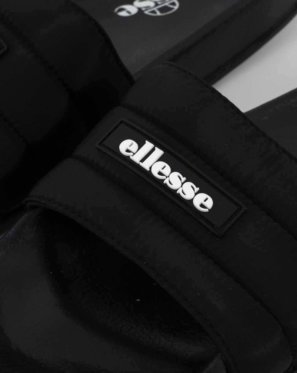 Ellesse Trata Slide Schwarz