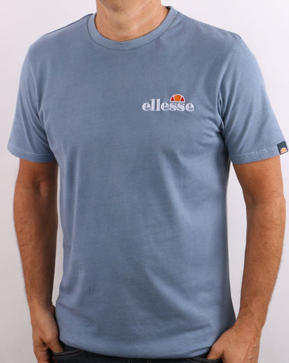 Ellesse – Voodoo – T-Shirt in verwaschenem Blau