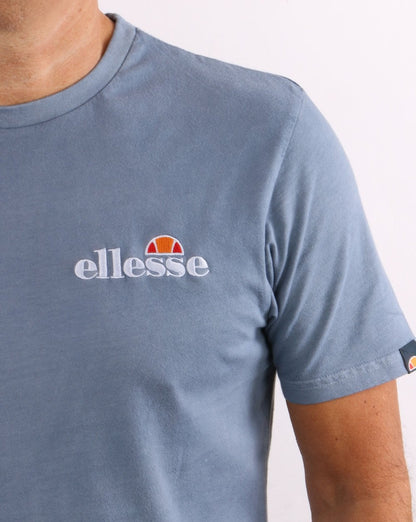 Ellesse – Voodoo – T-Shirt in verwaschenem Blau