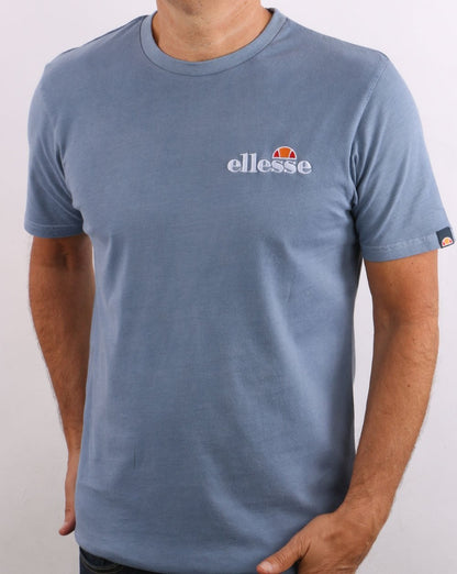 Ellesse – Voodoo – T-Shirt in verwaschenem Blau