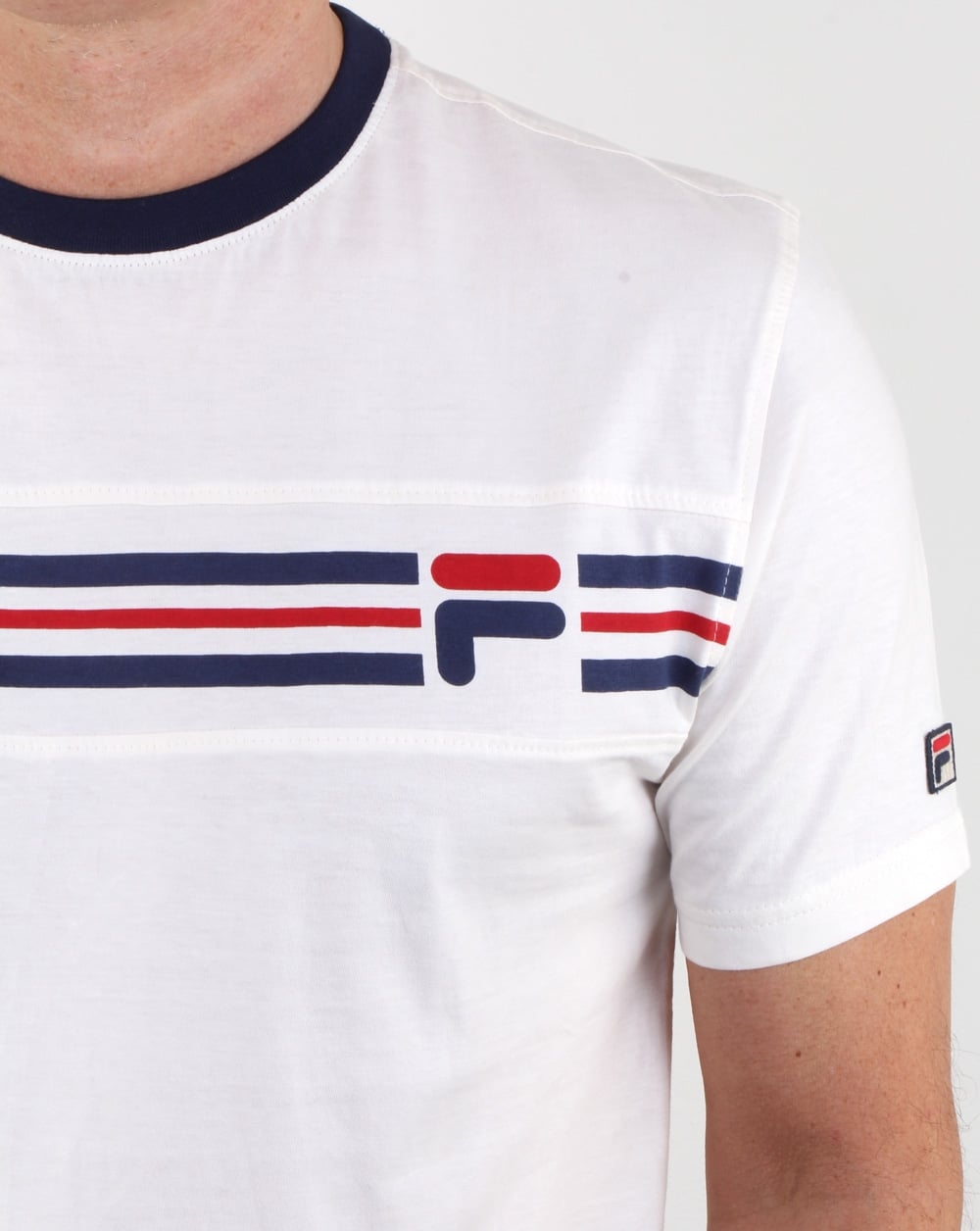 Fila – Vintage – T-Shirt mit Streifen auf der Brust in Off-White