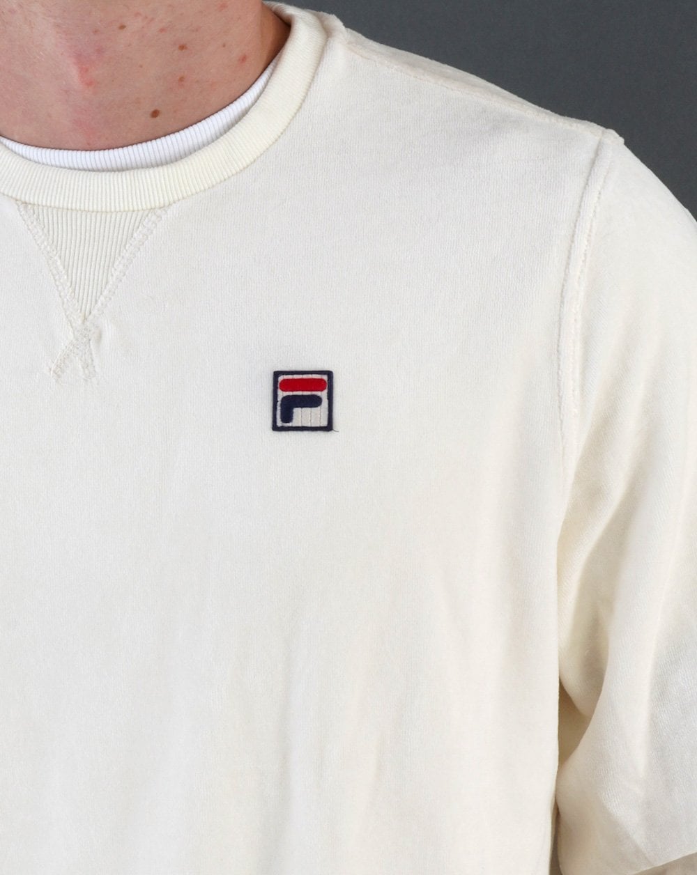 Fila Vintage – Edler Velours-Sweatshirt in gebrochenem Weiß