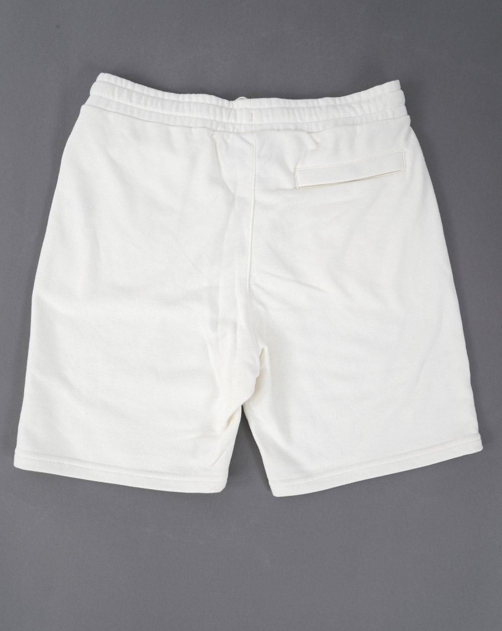 Fila Vintage – Dionis – Sweatshorts in Off-White